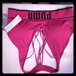 NWT/ Puma workout Bralet